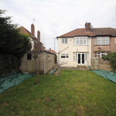 Kenton House Villa Harrow Eksteriør billede