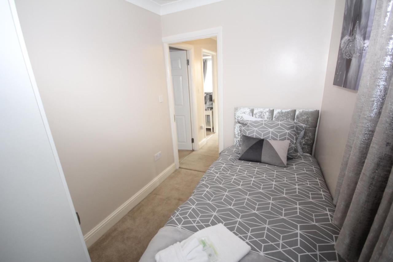 Kenton House Villa Harrow Eksteriør billede